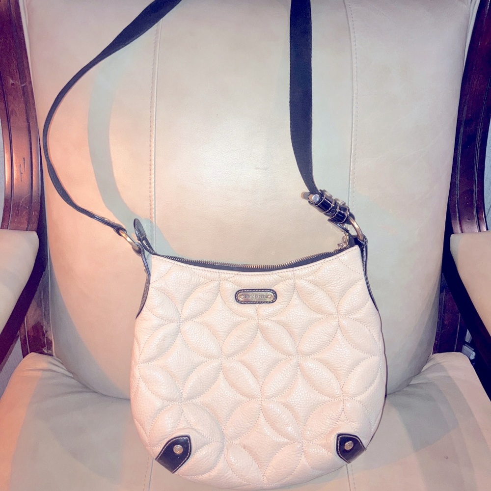 Eric Javits Designer Tan & Black Off-Shoulder Handbag – Excellent Condition